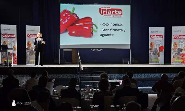 Lamuyo Iriarte en la Gala de los Pimientos de Meridiem Seeds en Dalías / agroautentico.com