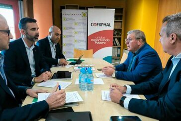 Cláusulas espejo en el estreno del nuevo consejero de Agricultura con Coexphal