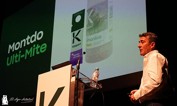 Julián Giner, director técnico de Koppert en Almería, en la presentación de Limonicus y Montdorensis / agroautentico.com