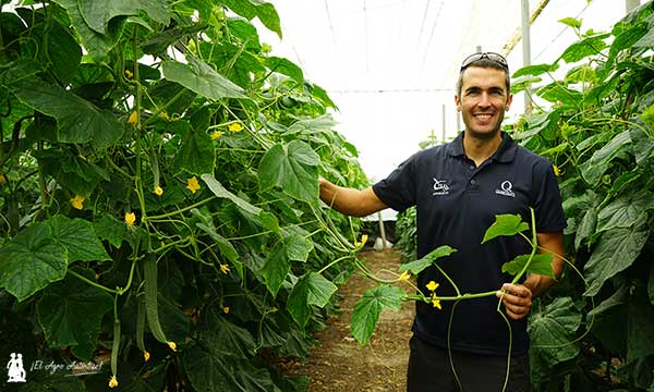 Pedro González Rabal, responsable técnico comercial en AGRInova Science explica la gama Quantum / agroautentico.com