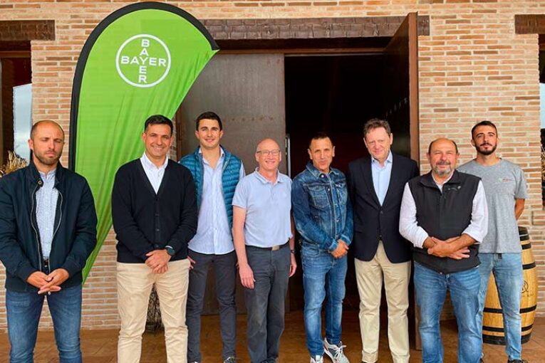 Bayer presenta en La Rioja el proyecto Dionisio para control biológico