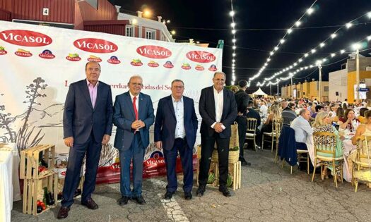 Más de 2000 personas asisten a la cena anual de Vicasol, con las frutas y verduras de la cooperativa como protagonistas 6