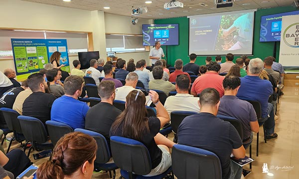 Jornadas de Bayer en la Estación Experimental de Las Palmerillas / agroautentico.com