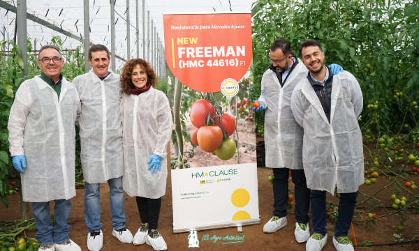 Andrés Pérez, Miguel Ángel Rodríguez y José Miguel Reyes (HM.Clause) con Ángel Salvador y Mónica Rodríguez (Megasa) / agroautentico.com