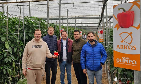 Agricultores almerienses en las jornadas de pimiento Arkos, Bikos y Salonikas / agroautentico.com