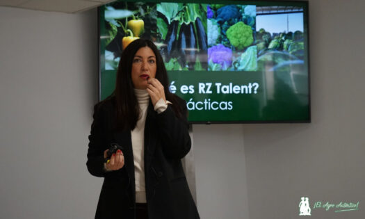 Ana Salmerón, responsable de recursos humanos en RZ / agroautentico.com