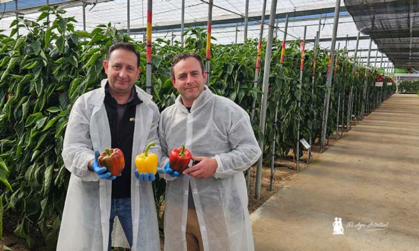 Manuel Fernández, HM.Clause, con David Espinosa, técnico de La Unión / agroautentico.com