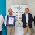 Aenor ha reconocido con el certificado de Agricultura Regenerativa a tres productores de S.A.T. Costa de Níjar (Almería), lo que avala la calidad de los productos que ofrecen y las buenas prácticas medioambientales que estos socios de la entidad almeriense han implementado.