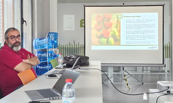 Rafael Salinas, jefe de producto de tomate 6