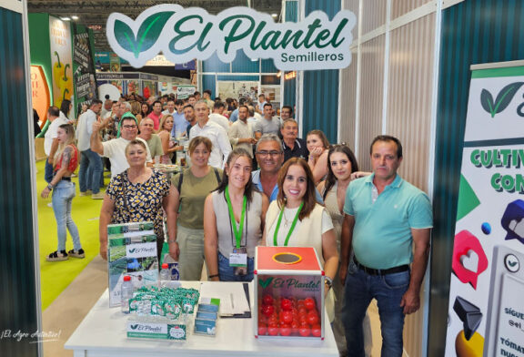 Cientos de agricultores encuentran su casa en El Plantel