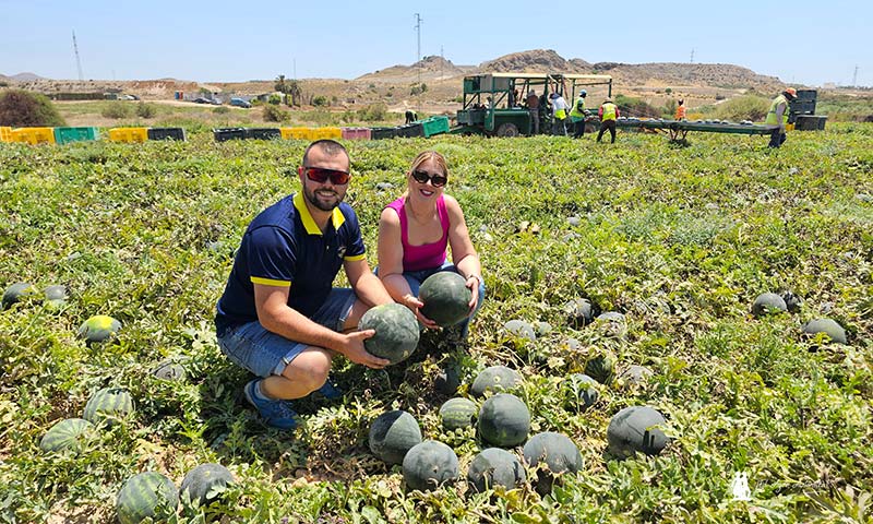 Agrocolor certifica la huella hídrica y de carbono de Agrícola Navarro de Haro