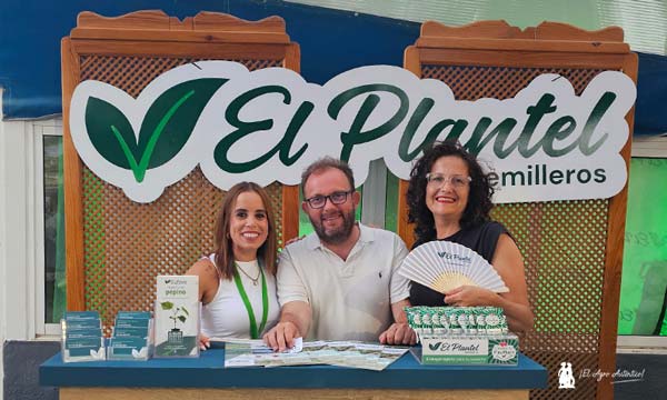 Velada entre amigos para agradecer el trabajo del agricultor de la costa de Granada 11