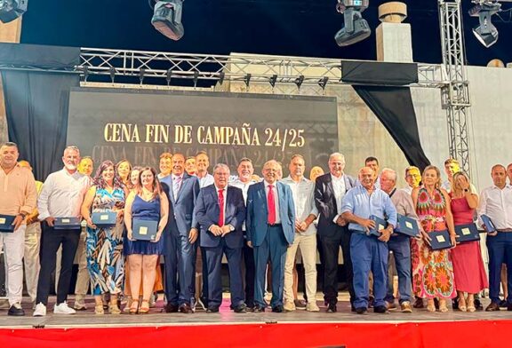 Vicasol celebra el fin de campaña con su cena de gala anual