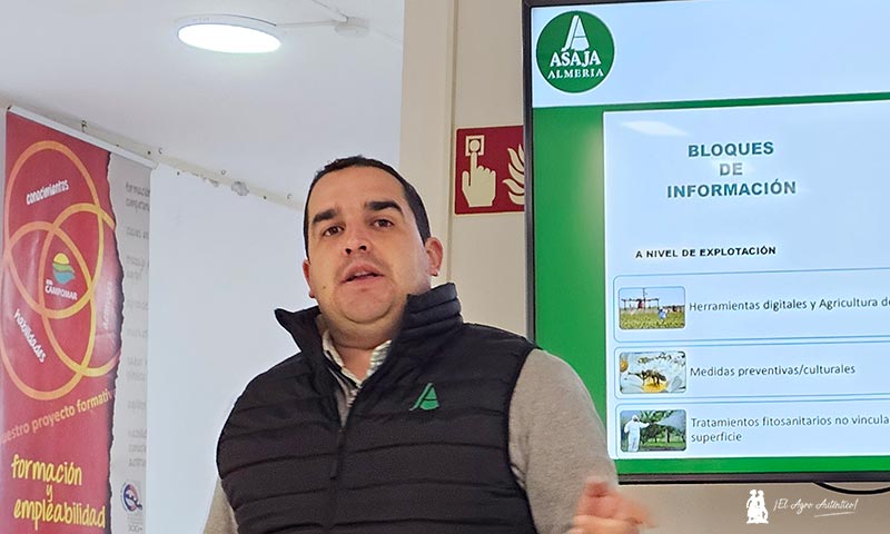 Miguel Ángel Serrano en un momento de su charla en EFA Campomar / agroautentico.com