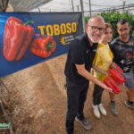 Antonio Cortés con Ainoa Doñas y Francisco Enrique en las jornadas de pimiento Toboso / agroautentico.com