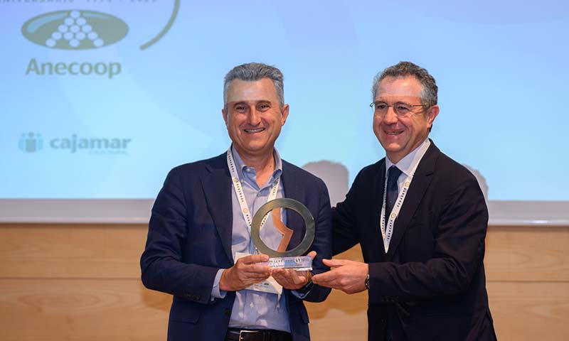 Anecoop recibe en su 50 Aniversario el premio FEDACOVA a la internacionalización