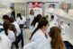 Cerca de 800 estudiantes almerienses participan en los talleres científicos de Bayer durante la Semana de la Ciencia