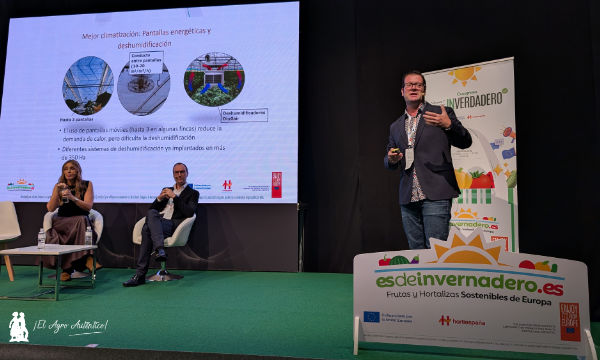 Esteban Baeza, investigador de Coexphal, en el III Congreso Esdeinvernadero / agroautentico.com