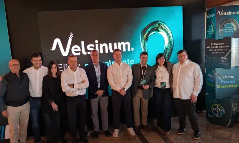 Bayer presenta Velsinum en Roquetas de Mar como nuevo biológico frente a nematodos