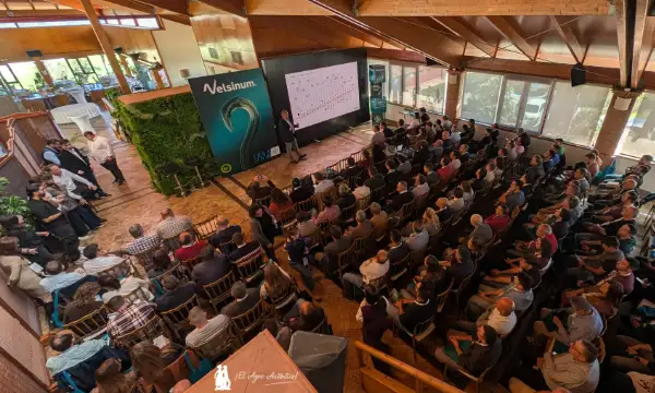 Presentación de Velsinum de Bayer en Roquetas de Mar / agroautentico.com