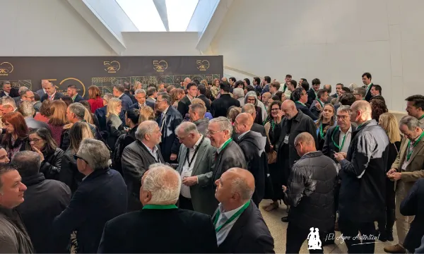 Corazón Anecoop en su 50 aniversario en la Ciudad de las Artes y de las Ciencias de Valencia / agroautentico.com