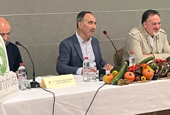 Juan Tomás Cano es reelegido presidente de Hortyfruta