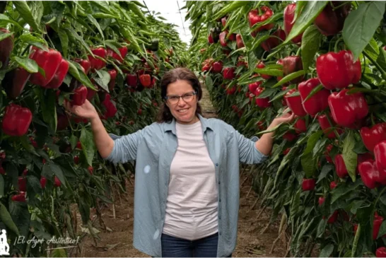 “Aquí puedo respirar. El invernadero me da paz”, Adeli Tortosa, agricultora