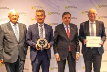 Cooperativas Agro-alimentarias premia a Anecoop como la mejor del año en España
