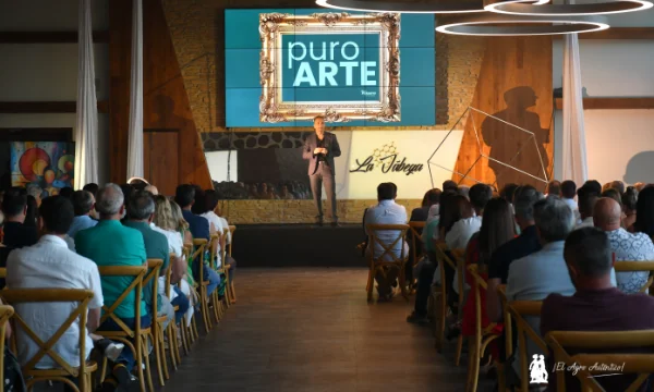 Hazera Museum, el invernadero como sala de arte y el consumidor como espectador