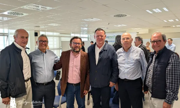 José Antonio Arcos con consejeros históricos de Tecnova / agroautentico.com
