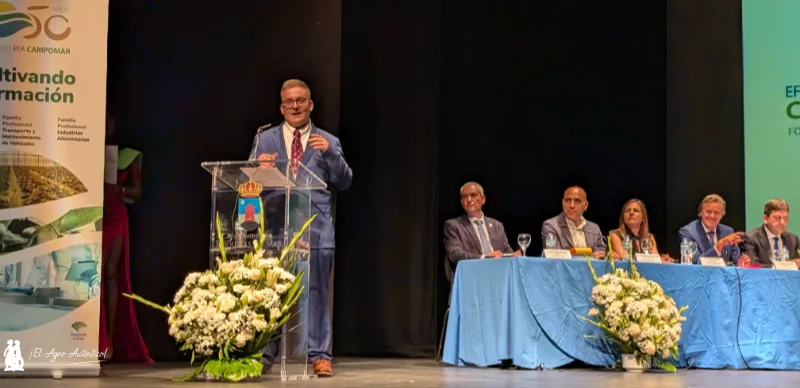 Julio Ortiz, graduado en la rama de transporte en EFA Campomar / agroautentico.com