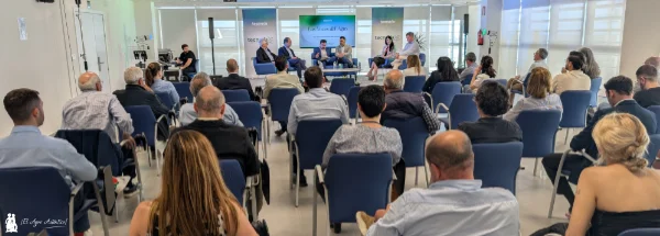 Las Voces del Agro en el 25 aniversario de la industria auxiliar en el PITA en Almería / agroautentico.com