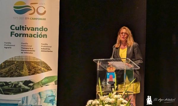 Sonia Moreno, Serviman en la graduación de la escuela de Aguadulce / agroautentico.com