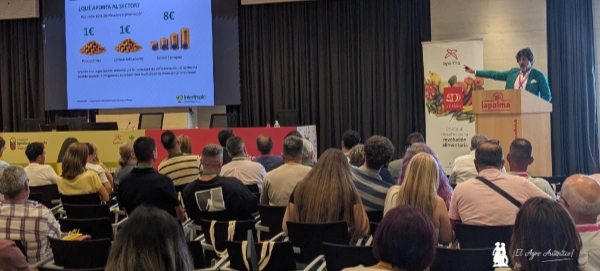 Antonio Carpintero, Intertropic, en el IV Congreso Agricultura con Propósito de La Palma en Carchuna / agroautentico.com