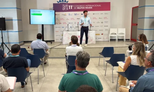 Biológicos, materias activas y herramientas digitales en la estrategia de Bayer en berries