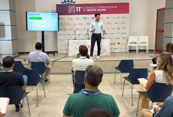 Biológicos, materias activas y herramientas digitales en la estrategia de Bayer en berries