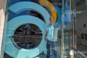 Agrocolor en la víspera de su 30 aniversario con su cofundador Gerardo Romero