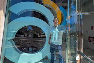 Agrocolor en la víspera de su 30 aniversario con su cofundador Gerardo Romero