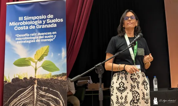 Paqui Suárez-Estrella, profesora de la Universidad de Almería (UAL) / agroautentico.com