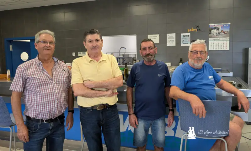 Agricultores de Hortofrutícola Mabe SAT / agroautentico.com