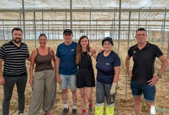 Iniciando la campaña con Agronova Biotech en una finca de familiares del cantante Manolo Escobar