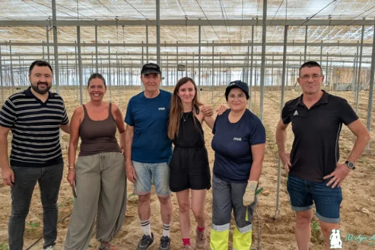 Iniciando la campaña con Agronova Biotech en una finca de familiares del cantante Manolo Escobar