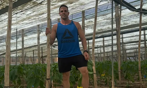 Juan Antonio Fernández, tercera generación de agricultores modelo familiar almeriense / 