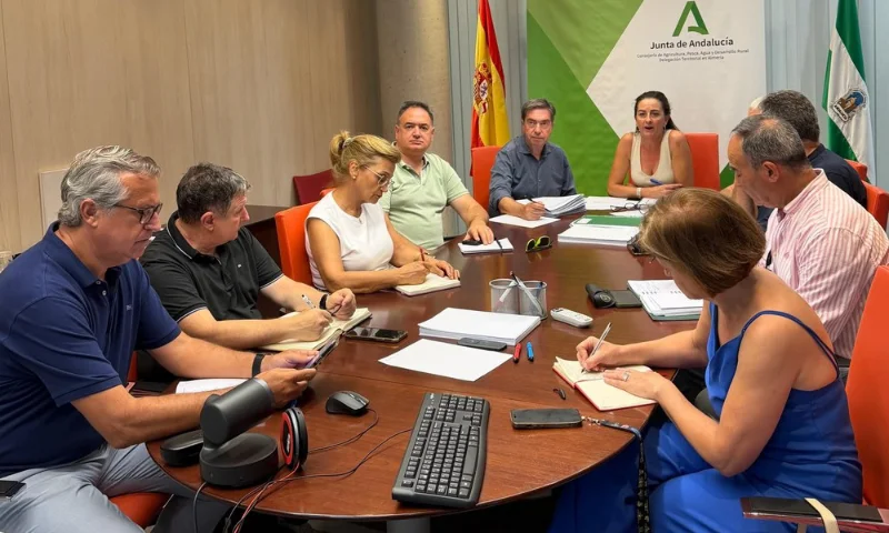 Se reúne la Mesa de Sanidad Vegetal para analizar el inicio de campaña y reforzar la prevención frente al Thrips parvispinus