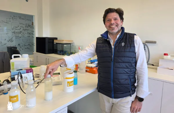 Jesús Hernández, profesor en la Universidad de Almería, y Project Manager de este proyecto en la Fundación Cellbitec. nanotecnología agricultura / agroautentico.com