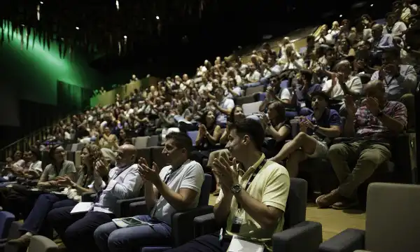 El Congreso Técnico de Anecoop reúne a más de 200 profesionales en torno a los desafíos de la agricultura / agroautentico.com