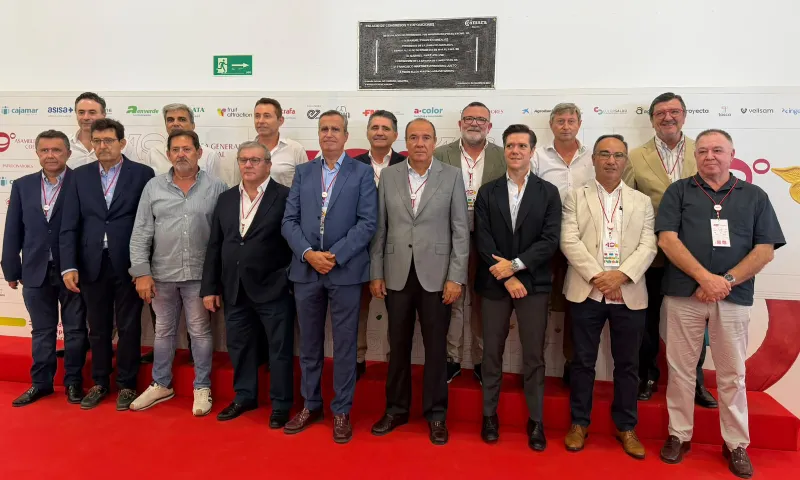 Foto de familia de la 49 Asamblea de Coexphal / agroautentico.com