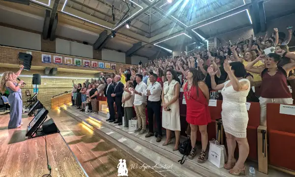 Yolanda Sáenz de Tejada con las agricultoras de CASI / agroautentico.com