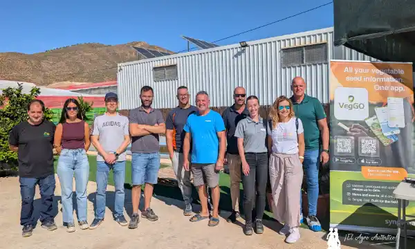 Agricultores y técnicos en las jornadas de california rojo de Syngenta en Berja / agroautentico.com