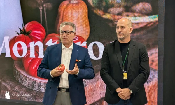 Monterosa amplía su universo con el lanzamiento de su nuevo gazpacho rosa 2